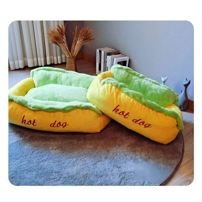 ペットベッド ホットドッグ 猫 小型犬 小動物 ベッド 猫ベッド 滑り止め 洗える 中敷き付き 柔らか もこもこ ふわふわ あったか 面白い 可愛い HOT DOG 保温布団 にゃんこハウス 寒さ対策 室内用 ペット用品 秋 冬